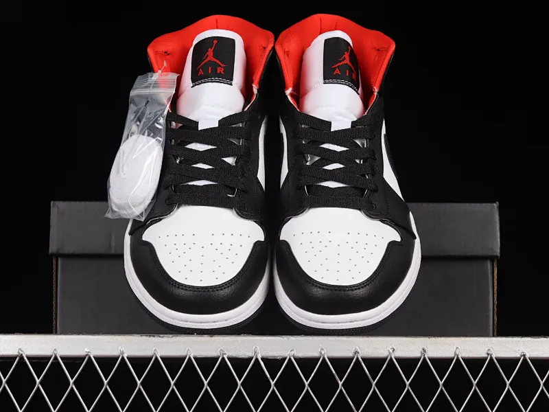 All categories Air Jordan Jordan series basketball shoes Air Jordan 1 Mid Air Jordan 1 Mid AJ1 Joe 1 is prohibited for resale Mid-top basketball shoes BQ6472-061